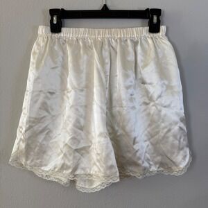 Erika Taylor Intimates Cream Satin Lace Trim Sleep Shorts Pajama Loungewear M